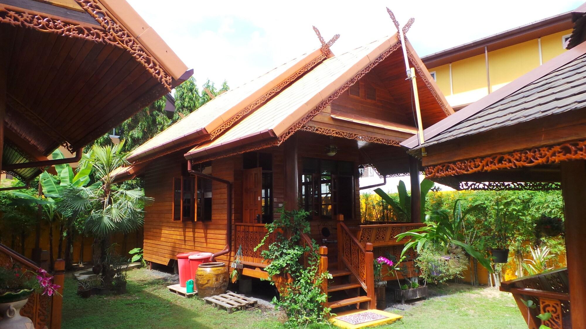 Golden Teak Resort Baan Sapparot Камала Бийч Екстериор снимка